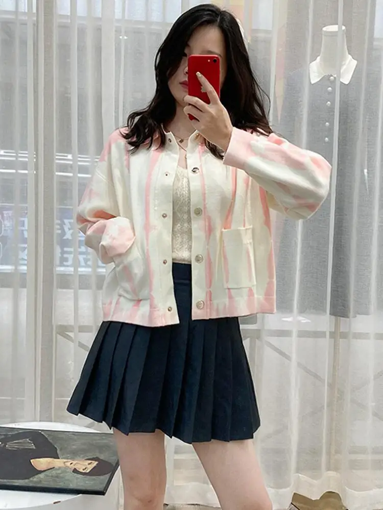

Women Sweater Fall Gradual Dyed Pink and White Cardigan Sweater Coat Letter Smiley Face Pattern Jacket