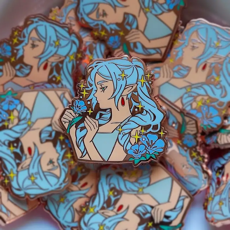 Эмалированная брошь Beyond Journey