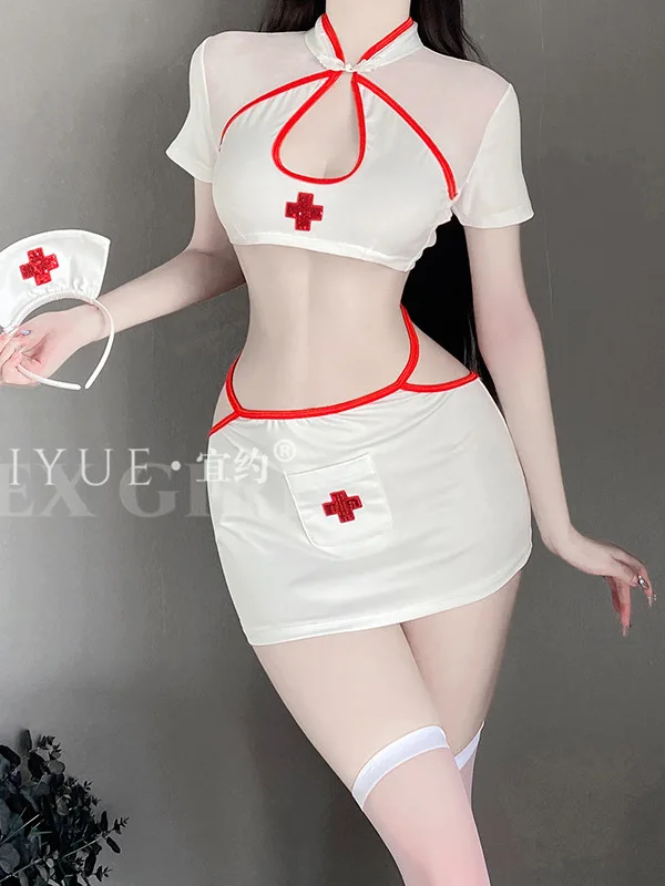 Женское облегающее платье в полоску элегантное с карманами и круглым вырезом