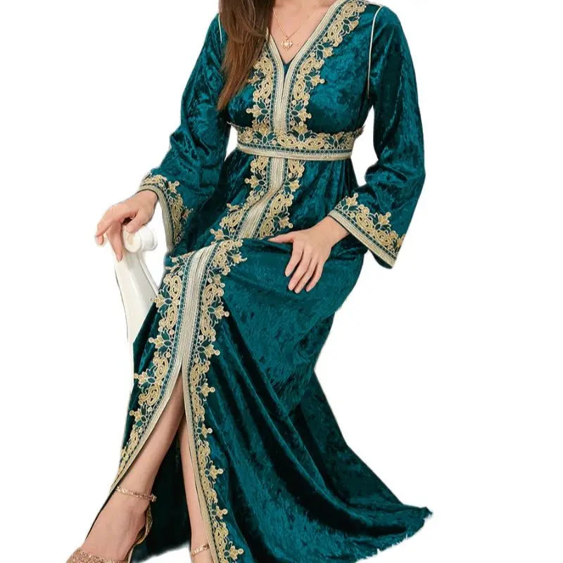 

Winter Abaya Velvet Long Dress Floral Embroidery Guipure Lace Panel Belted Dress Elegant Split Hem Robe Burkini Muslim Woman