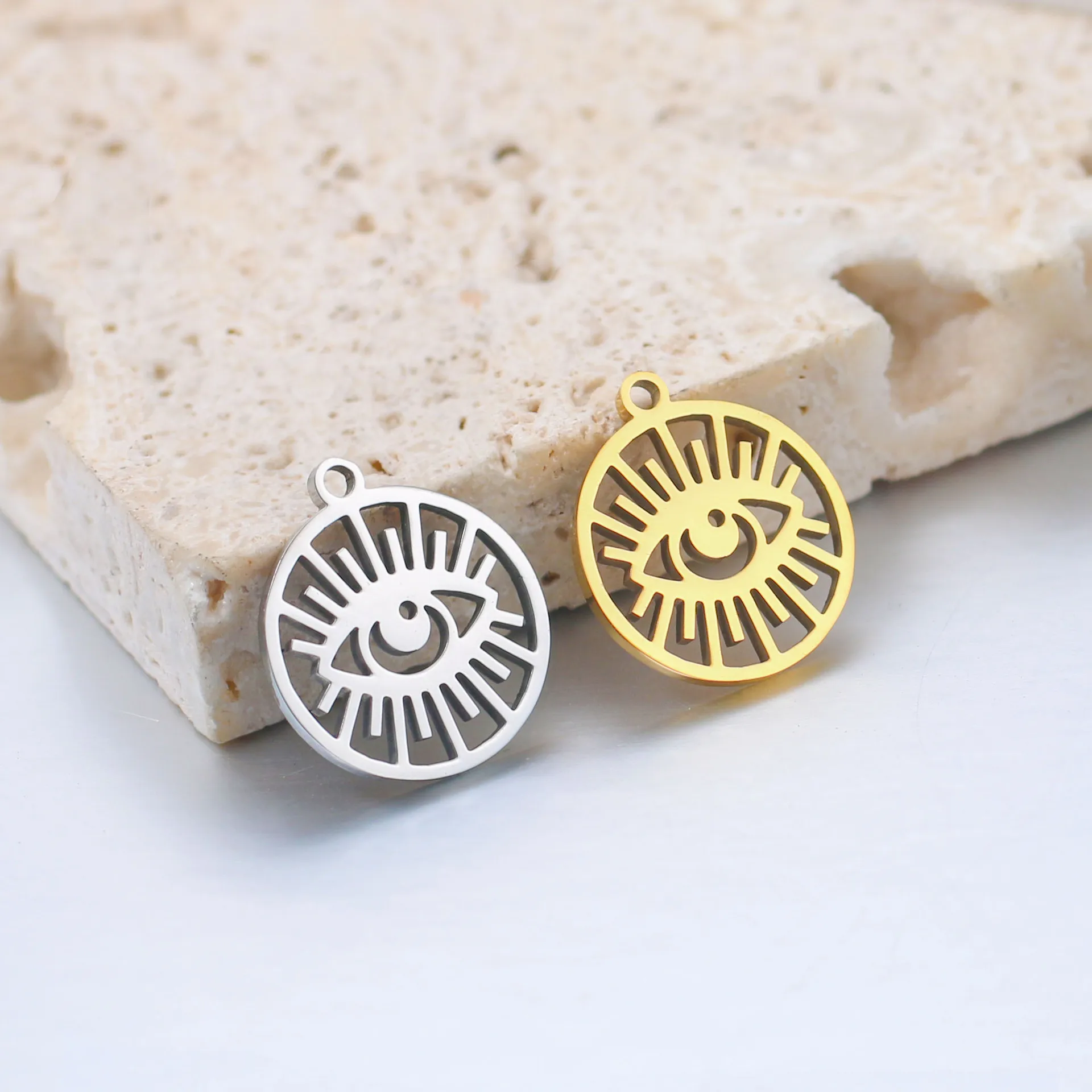 

WZNB 5Pcs/Lot 304 Stainless Steel Devil's Eye Charms Round Pendant For DIY Necklace Bracelet Jewelry Making Supplies Accessories