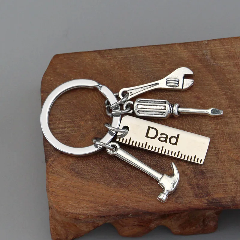 

Creativity Dad Keychains Mini Alloy Hammer Screwdriver Wrench Keyring Car Key Accessories Pendant Father's Day Gifts