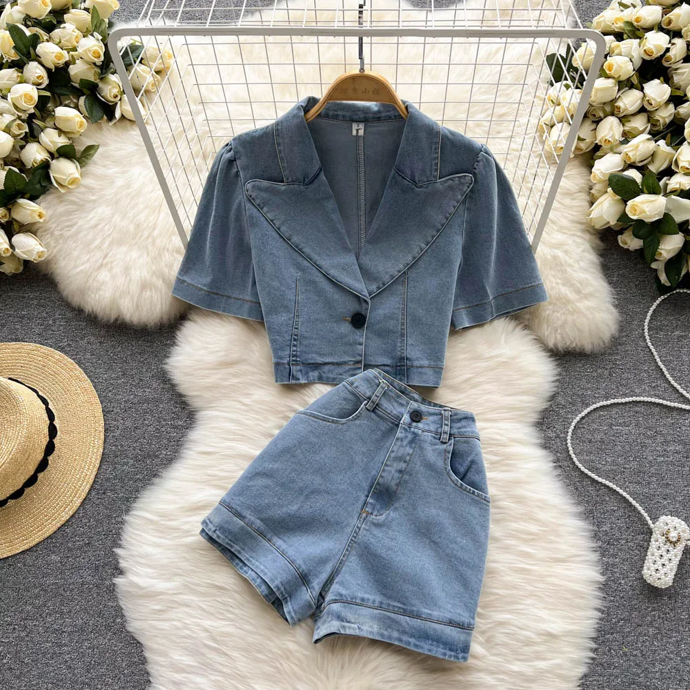 

Женские летние джинсовые костюмы Amolapha в стиле ретро из 2 предметов, шикарные короткие джинсовые топы и мини-брюки с высокой талией, комплект...