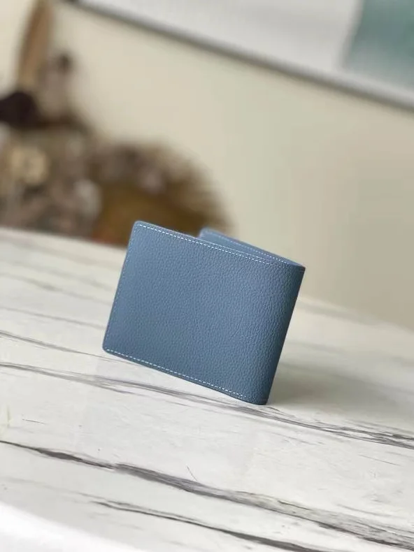 

Модный кошелек из кожи высокого качества мужской визитница