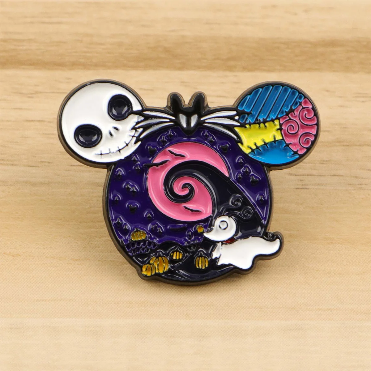 Эмалированная брошь MINISO