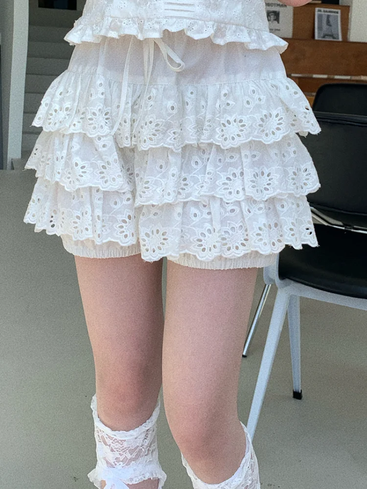 

Белые хлопковые шорты, юбка, женские кружевные вышитые ажурные шорты с эластичной талией для милых девушек в стиле Лолиты, кавайная одежда