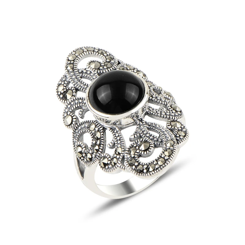 

Silver 925 Sterling Onyx & Marcasite Ring