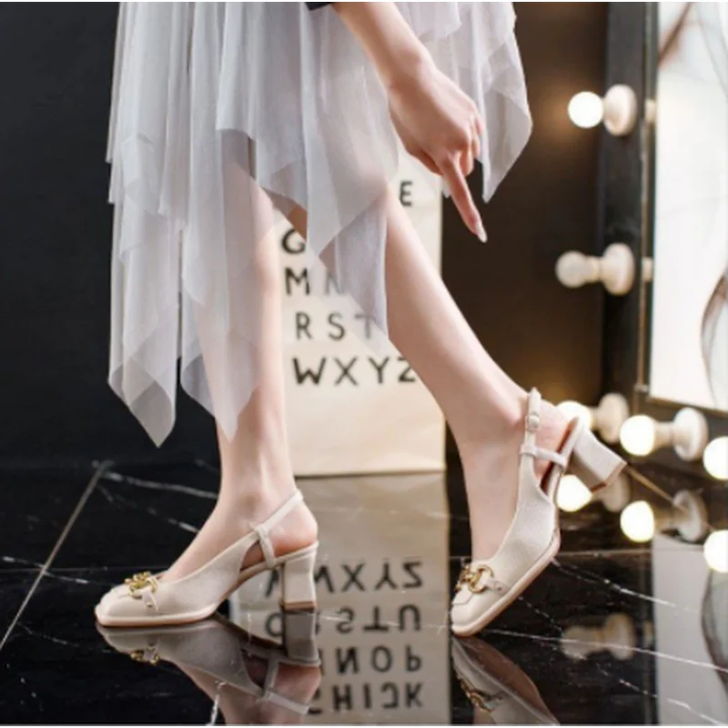 The New Summer Edition Of 2022 Women's Pure Color High-Heeled Shoes With Horseback Buckle Casual Fashion And All-Match Women