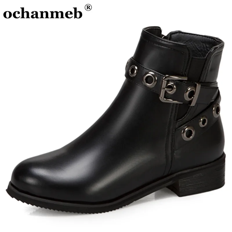 

Женские короткие ботинки на низком каблуке, с ремешком на застежке, размеры до 48