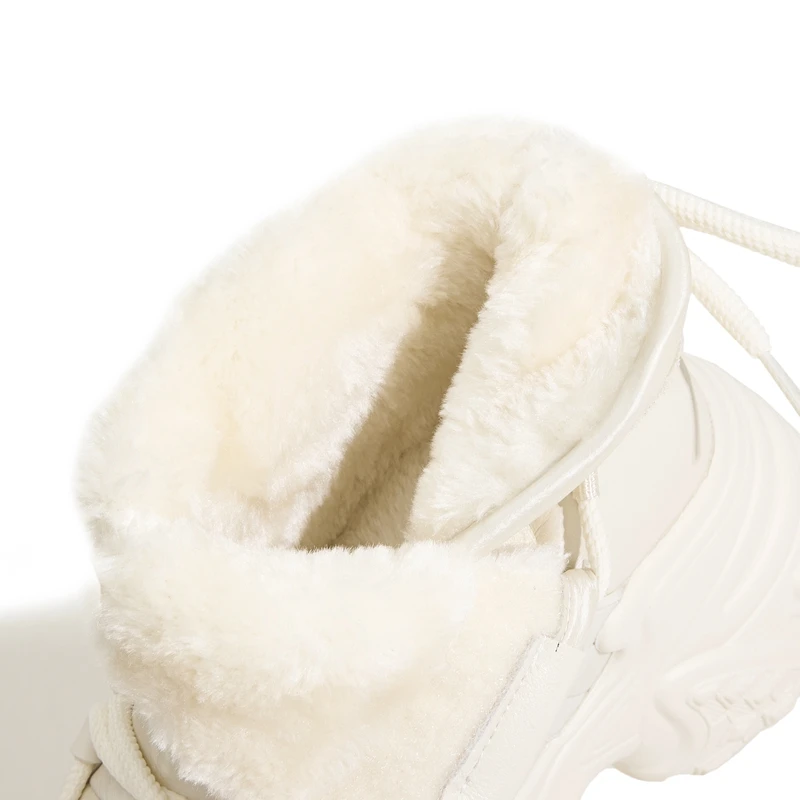 Женские зимние ботинки на высокой платформе