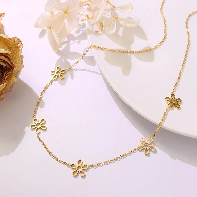 

Retro Flower Geometric Necklace Women Collarbone Cuban Link Accessories Gargantilha Luxury Designer Jewelry Colgantes Mujer Moda