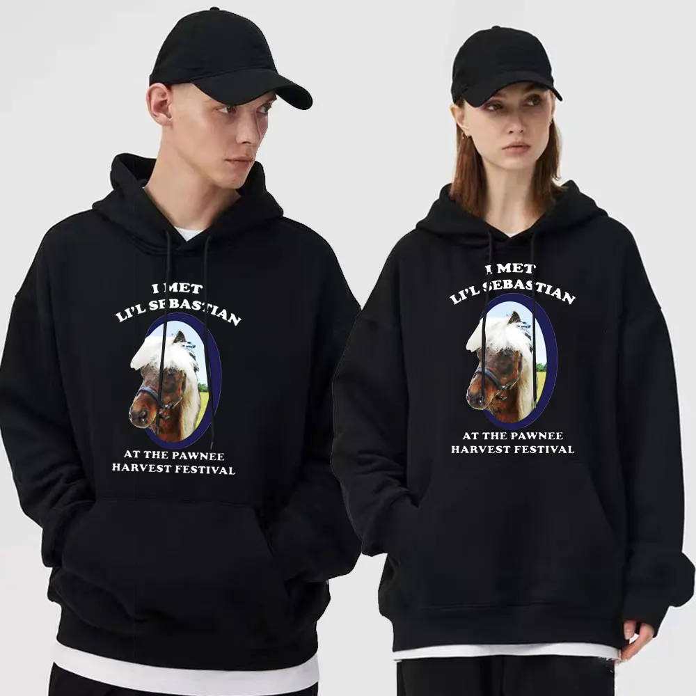 

Худи с длинным рукавом и надписью «I Met LiL Себастьян»