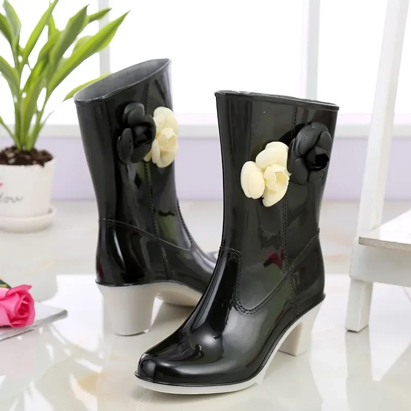 Женская обувь 2025: женские сапоги до середины икры уличные резиновые туфли без