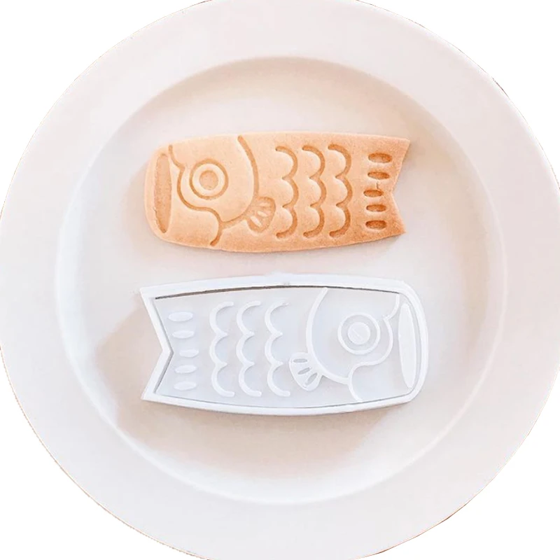 

Cartoon Fish Biscuit Mold 3D Animal Cookie Cutters Mold Fish Biscuit Embossing Mould DIY Fondant Cake Tools Cake Decoration Tool