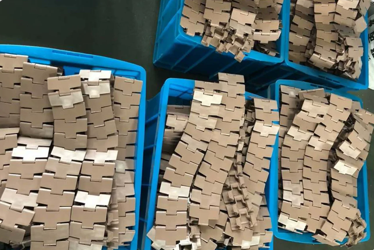 10 шт.лот, ширина: 82,6 мм, пластиковая изогнутая цепная пластина 880TAB-K325 (art.: 3920da1361ba8) - 3920da1361ba8