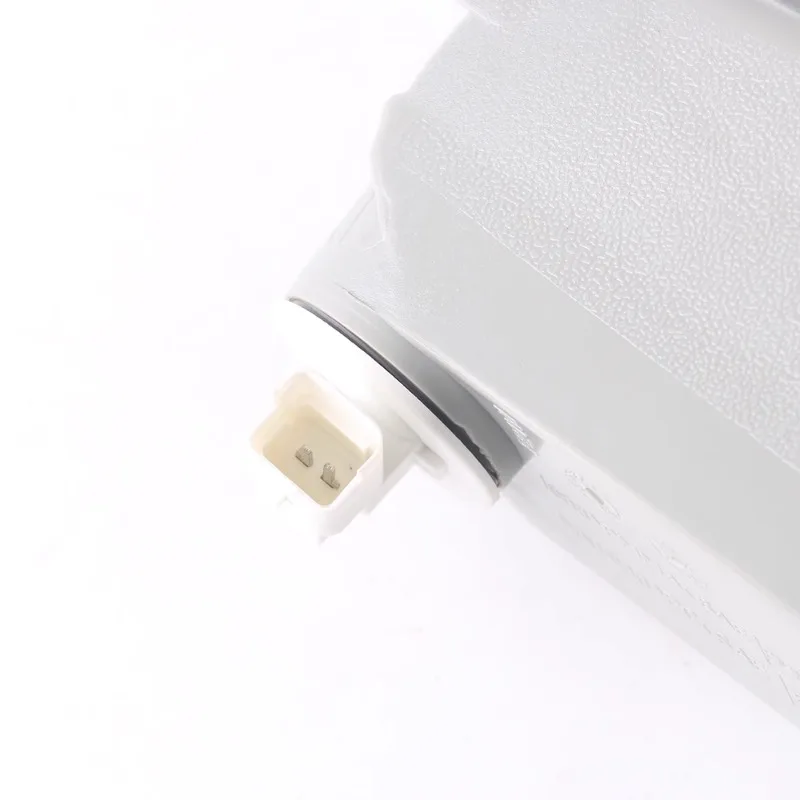 30763322 30763323 Левый и правый задний бампер противотуманная фара светоотражающая