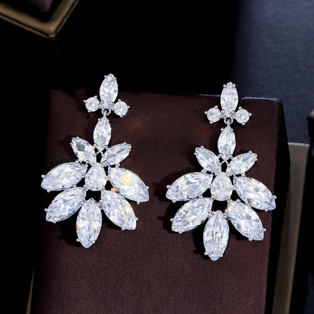 

CWWZircons Super Sparkling 5A Grade White Cubic Zirconia Big Bridal Drop Earrings for Wedding Banquet Engagement Jewelry CZ448