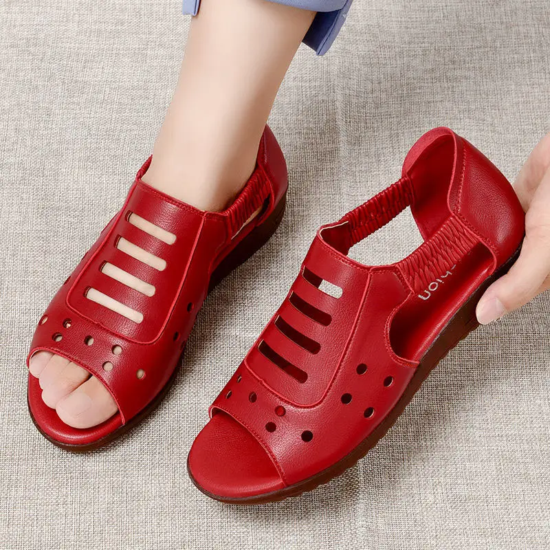 

Mom Sandals Female 2023 Summer New Flat Bottom Genuine Leather Soft Sole Middle and Old Age Cow Rib Sole Comfortable Cool Shoes