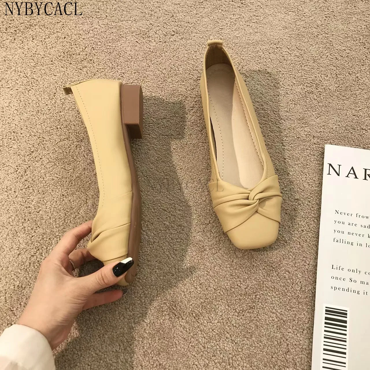 

Casual Women's Flat Loafers Shoes Flock Shallow Flats Spring Autumn Comfortable Ballet Shoes Ladies Work Loafer Shoes Large Size