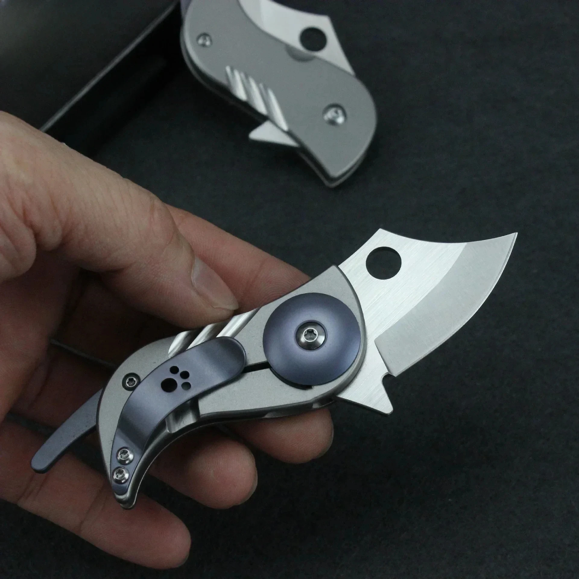 Складной нож C256 высокой твердости титановая ручка из нержавеющей стали походный