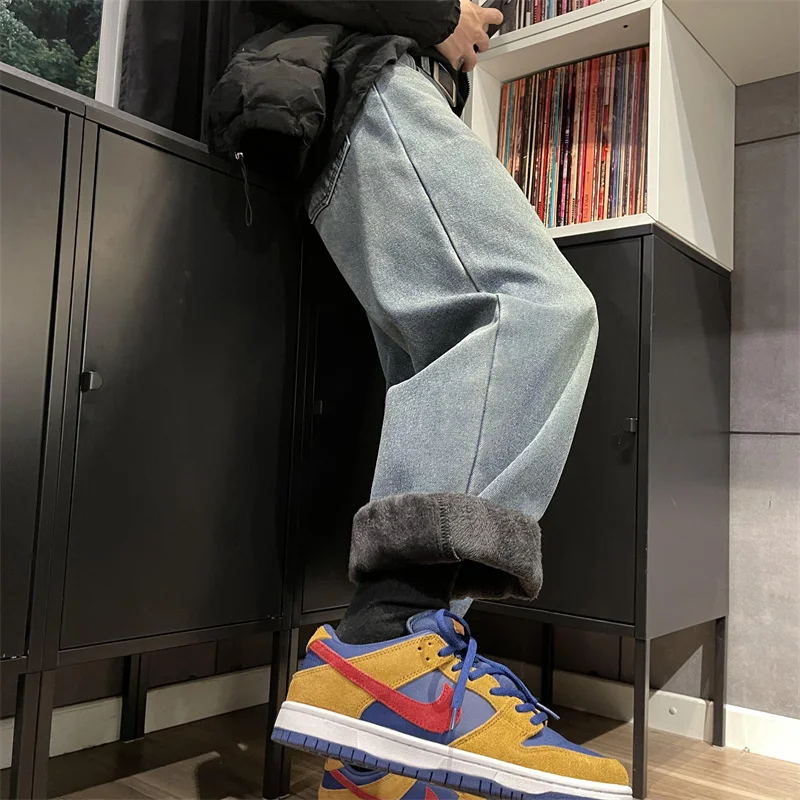 Winter Plush Thicken Jeans Men Warm Fashion Blue Black Straight Jeans Mens Streetwear Korean Loose Thick Denim Trousers Men