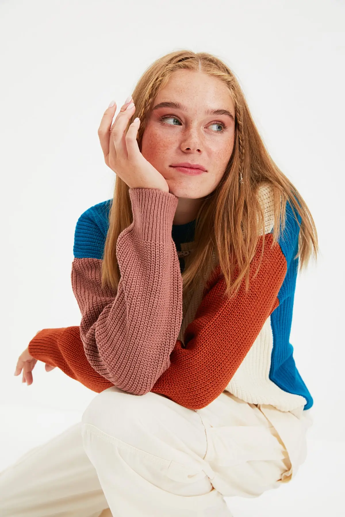 

Trendyol With Color Block Knitwear Sweater TWOAW22KZ1796