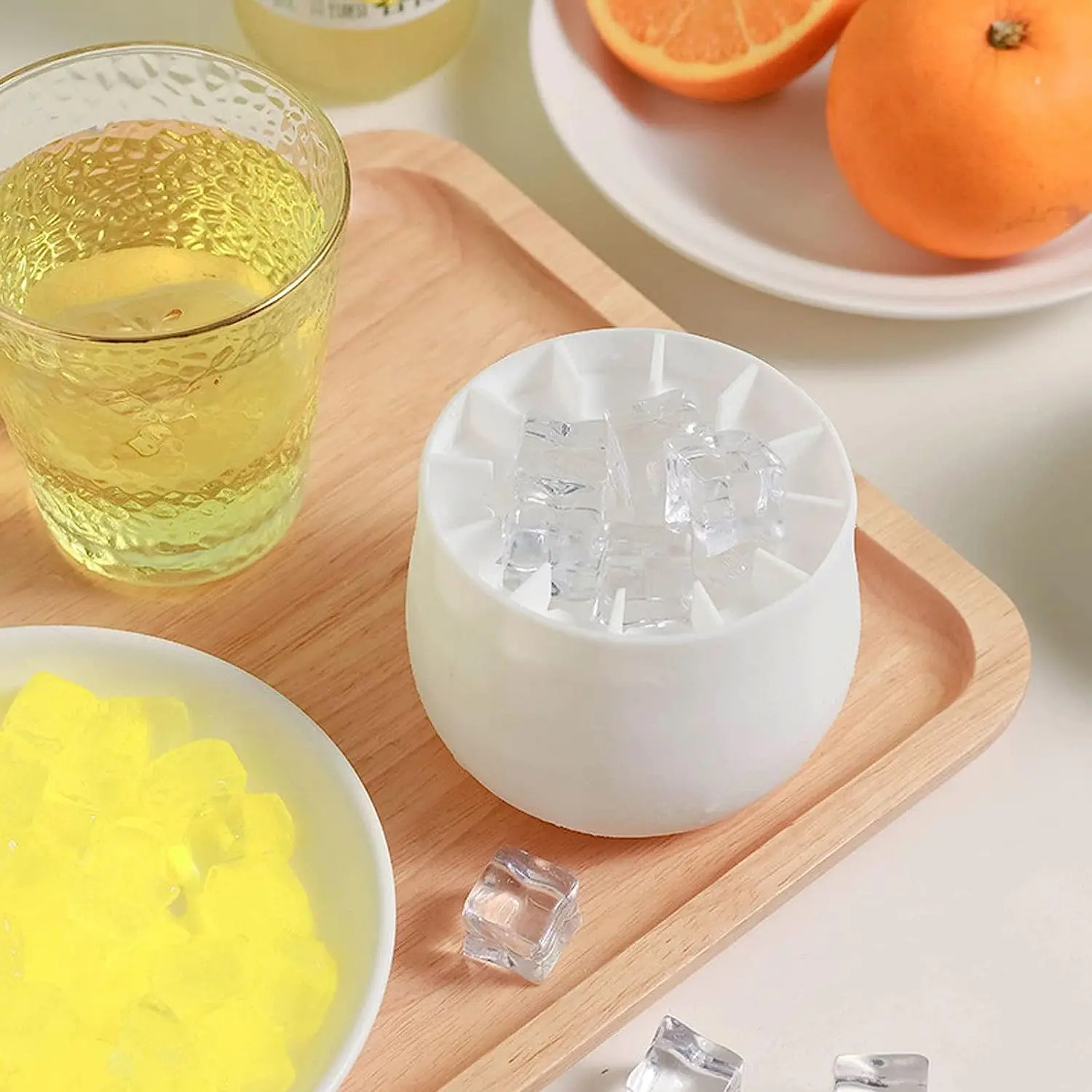 

Ice Bucket Cup Silicone Mold Large Capacity DIY Ice Cubes Tray Maker Quick Freezer Reusable Kitchen Gadgets Accessories Tools