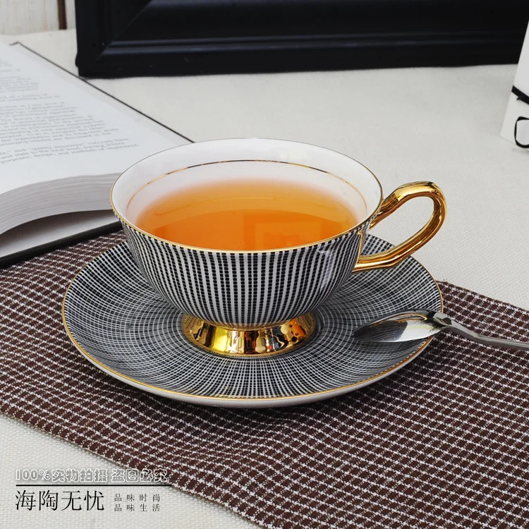 

Creative retro coffee cup and saucer set high-grade European bone China coffee cup ceramic scented tea cup afternoon tea tea set
