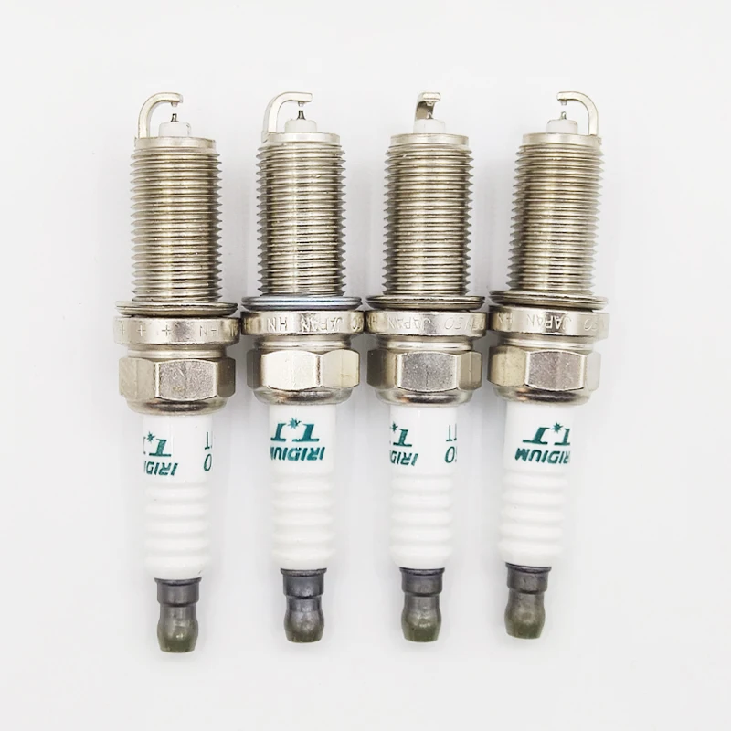 Фото 4 шт. IKH20TT 4704 новая двойная иридиевая свеча зажигания для TOYOTA LEXUS HONDA VOLVO SUBARU BENZ NISSAN IKH20TT-4704 №1