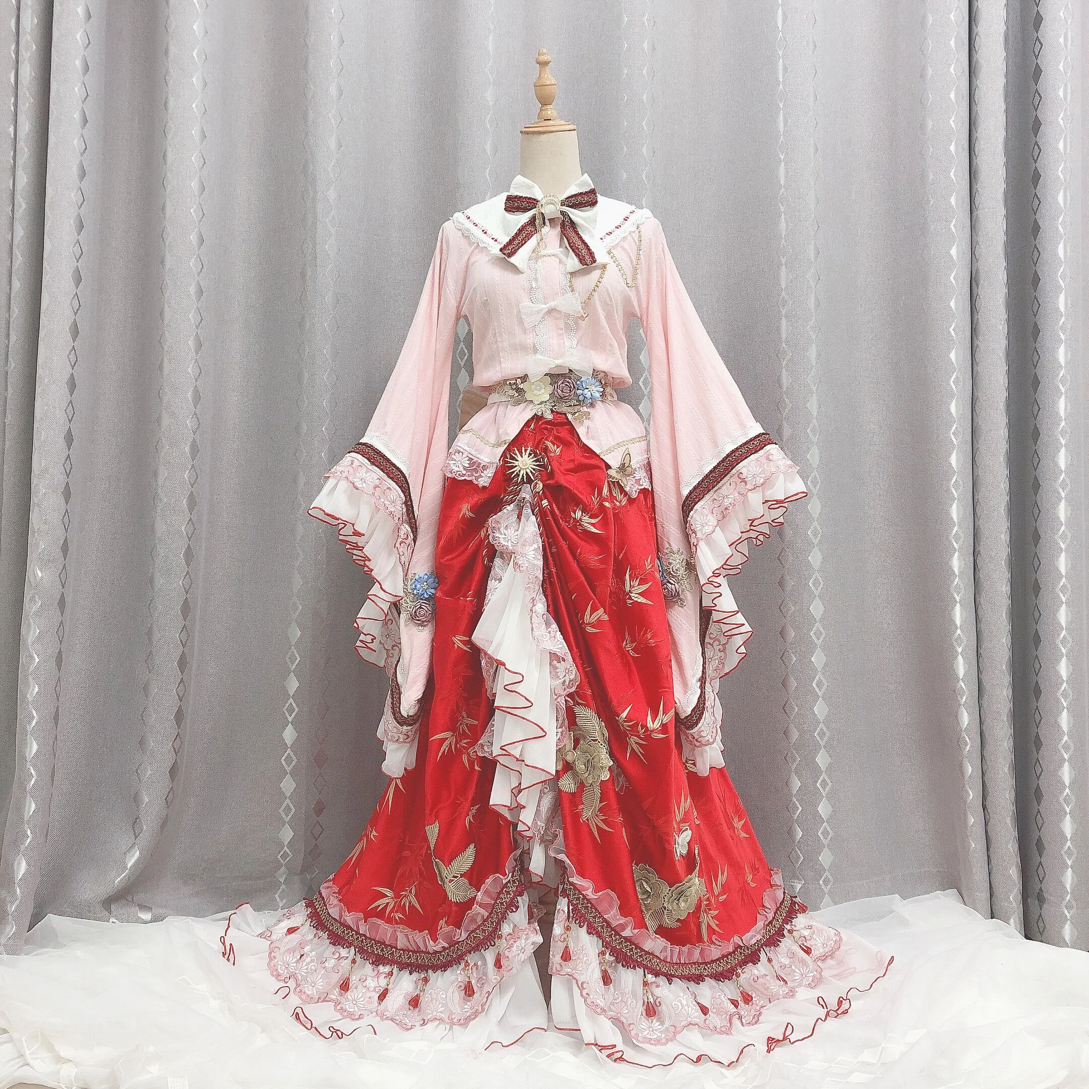 

Hot Anime Game Touhou Project Houraisan Kaguya Cosplay Costume Gorgeous Formal Dress Party Role Play Clothing Custom-Make