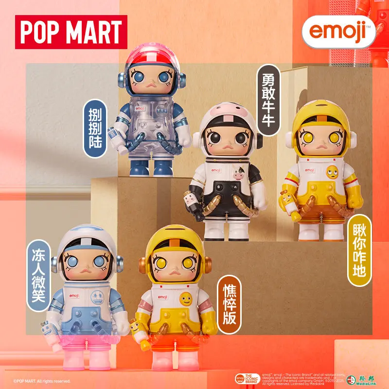 Фото Хит продаж: Оригинальная фигурка POP MART MEGA SPACE MOLLY 100% × Emojl ™   Коллекционная фигурка-сюрприз в слепой коробке: модный подарок №2