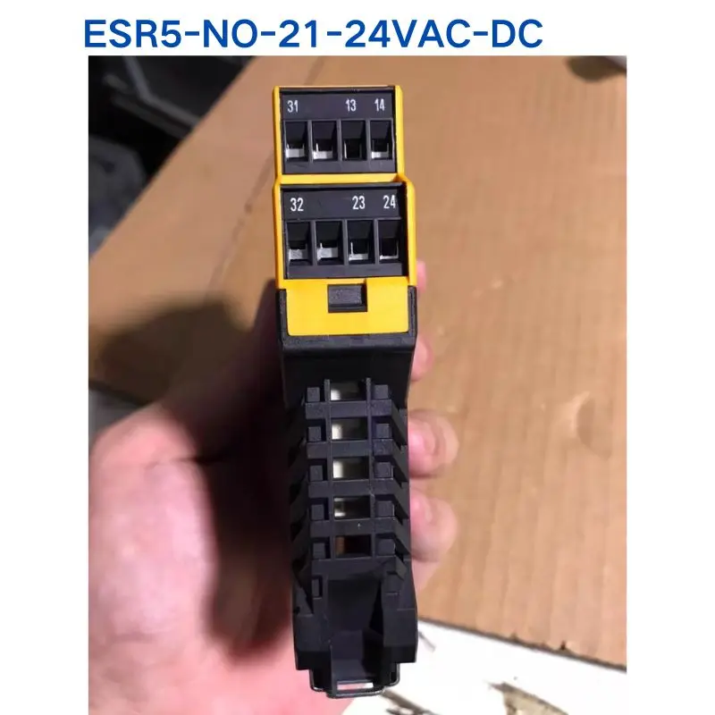 Б/у тест ОК Реле EATON ESR5-NO-21-24VAC-DC