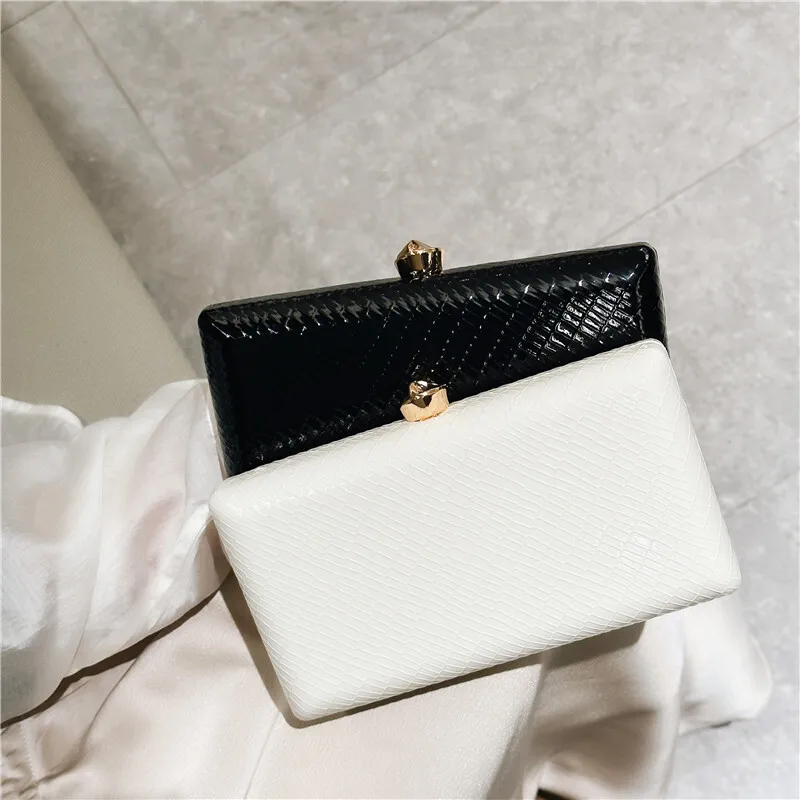 2024 новая акриловая сумка со змеиным узором женская маленькая квадратная летняя