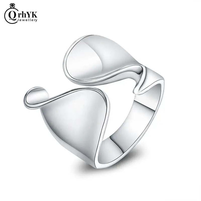 

Женское кольцо в виде волны для серфинга