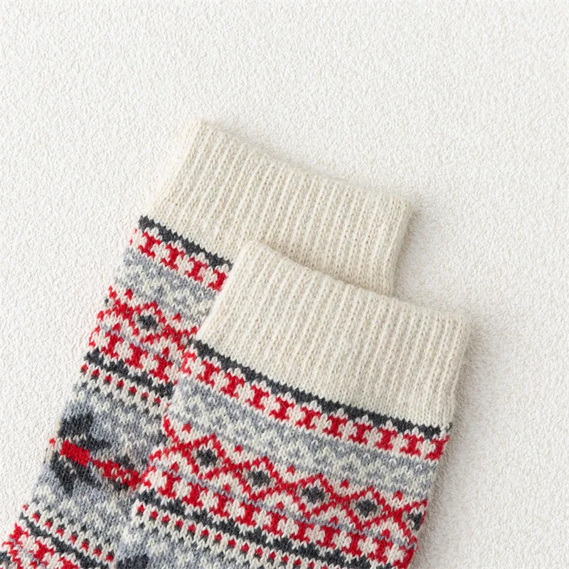 2021 New Styles Women Wool Socks Winter and Autumn Octagon Flower Warmer Cashmere Thermal Thicken Ethnic Style Women Socks