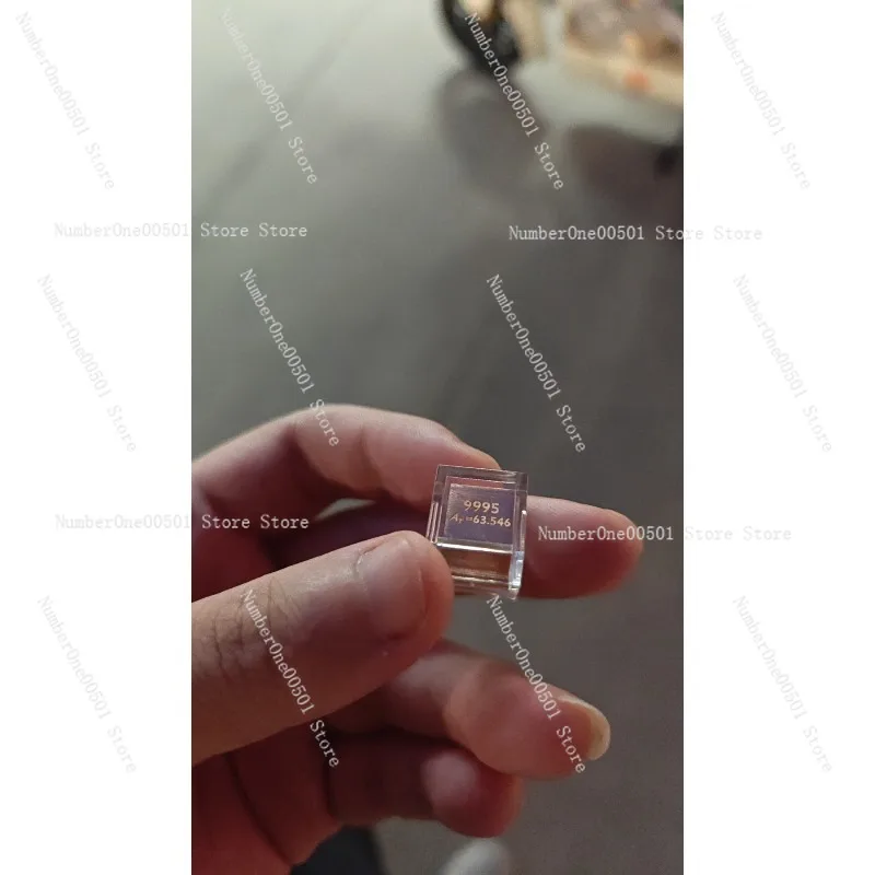 Фото ​ ​ Зеркально полированный медный куб Периодическая таблица Cu Block Display Образец ​ ​ №4