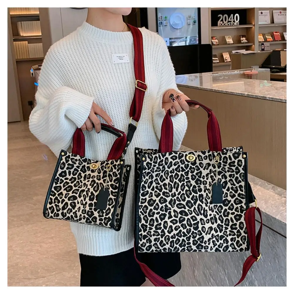 

Large Capacity Canvas Women Shoulder Crossbody Bag Luxury Leopard Print Women Handbag Casual Wide Strap Commute Tote Big Shopper