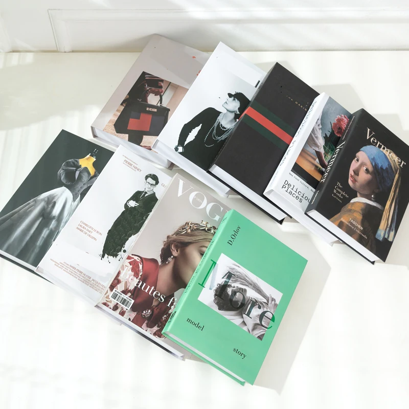 

Fashion Fake Books Luxury Decoration Books Fashion Modern Home Decor Desktop Luxury Decoration Book Simulation Prop Book