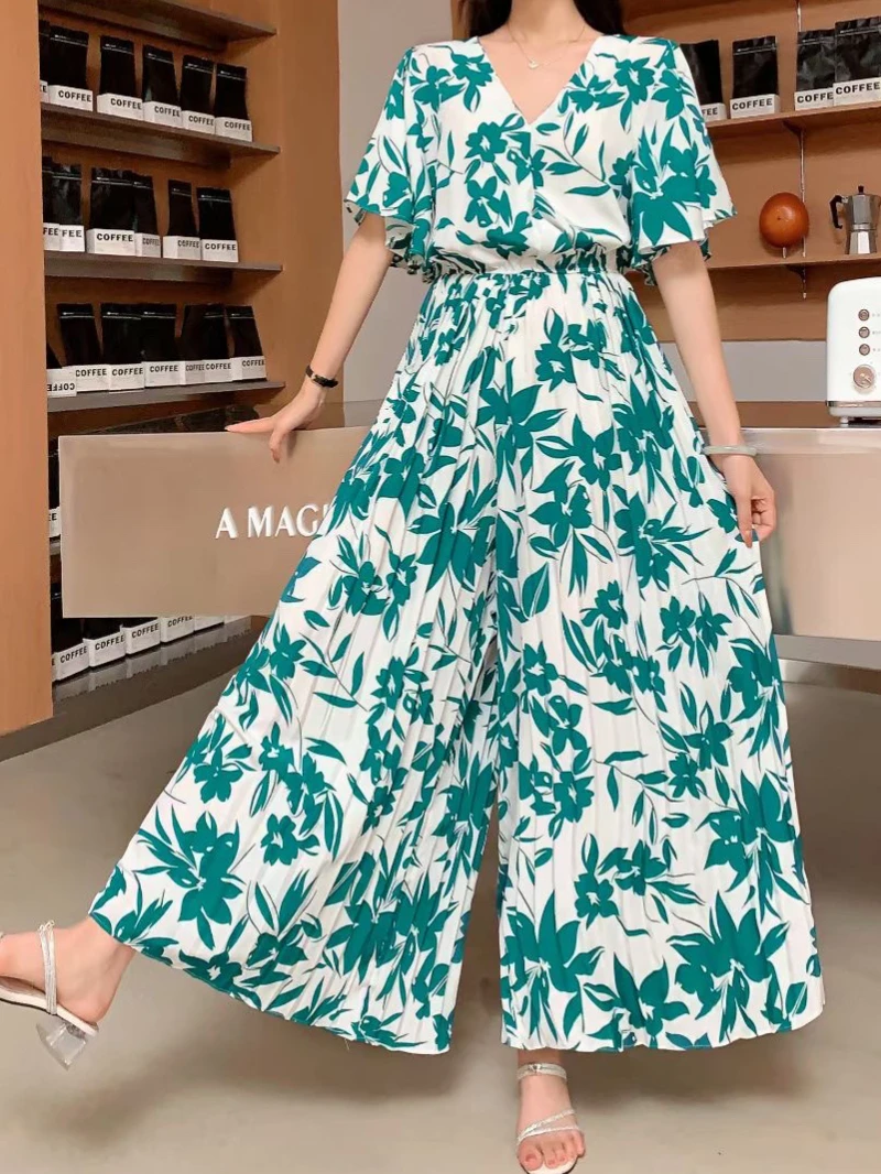 Женский Облегающий Комбинезон С Широкими Штанинами V-образным Вырезом Короткими