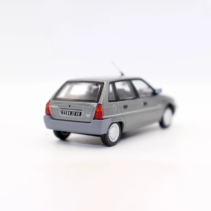 Литой под давлением масштаб 1:43 Citroen AX Ten 1992 модель автомобиля из сплава ностальгия