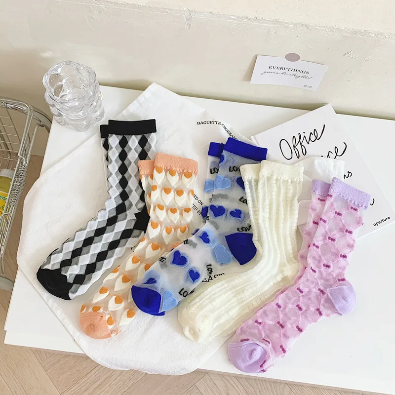 

Яркие цветные стеклянные чулки женские средние чулки Летние ультратонкие прозрачные черные белые милые блестящие