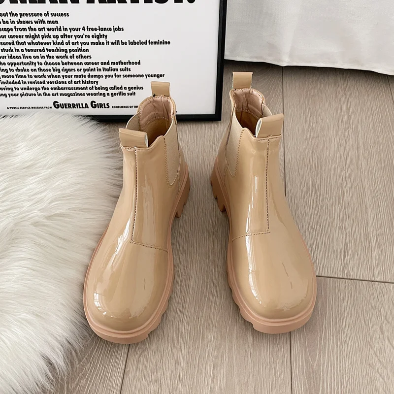 

Autumn Women Chelsea Ankle Boots 2022 Winter New Fashion Flats Platform Motocycle Boots Ladies Causal Shoes Chunky Rainboots