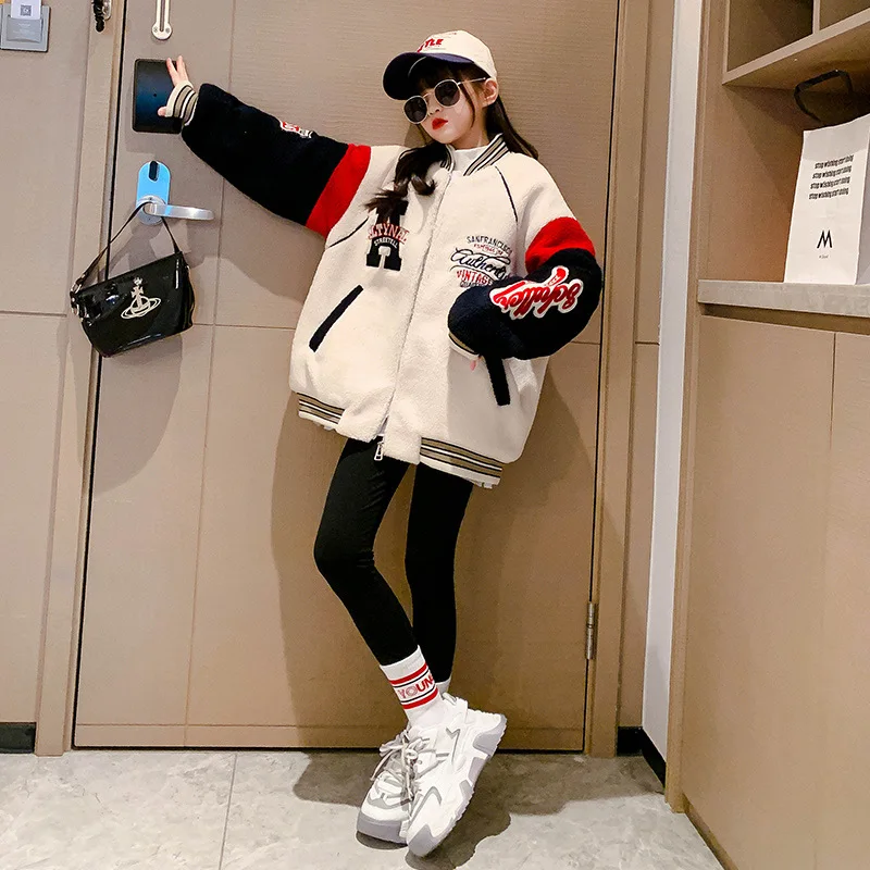 

Модная одежда для девочек на осень и зиму, повседневное пальто с буквенным принтом, лоскутный топ из овечьей шерсти для подростков, плотная теплая бейсбольная униформа