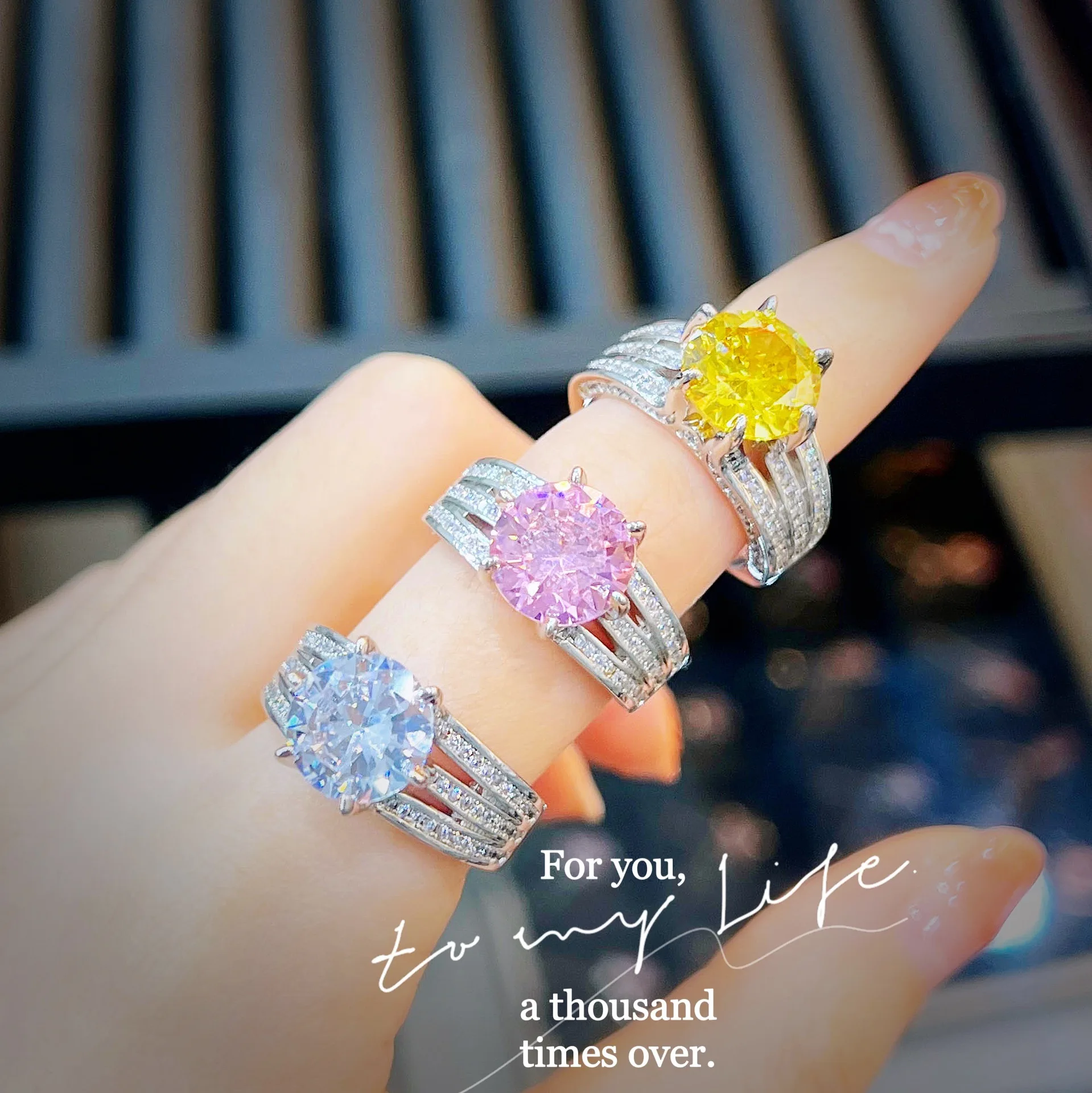 

Кольцо «Стрела» из серебра 925 пробы с сердечками 3 карата