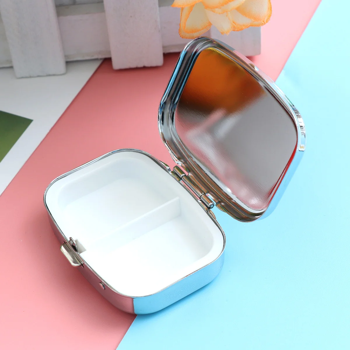 

Box Case Organizer Dispenser Travel Weekly Dailysupplement Mini Vitamin Pocket Monthly Day Holder Metallic Metal Storage