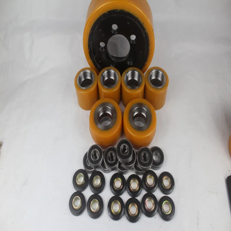 

5500332003Electric forklift drive wheel 248*75