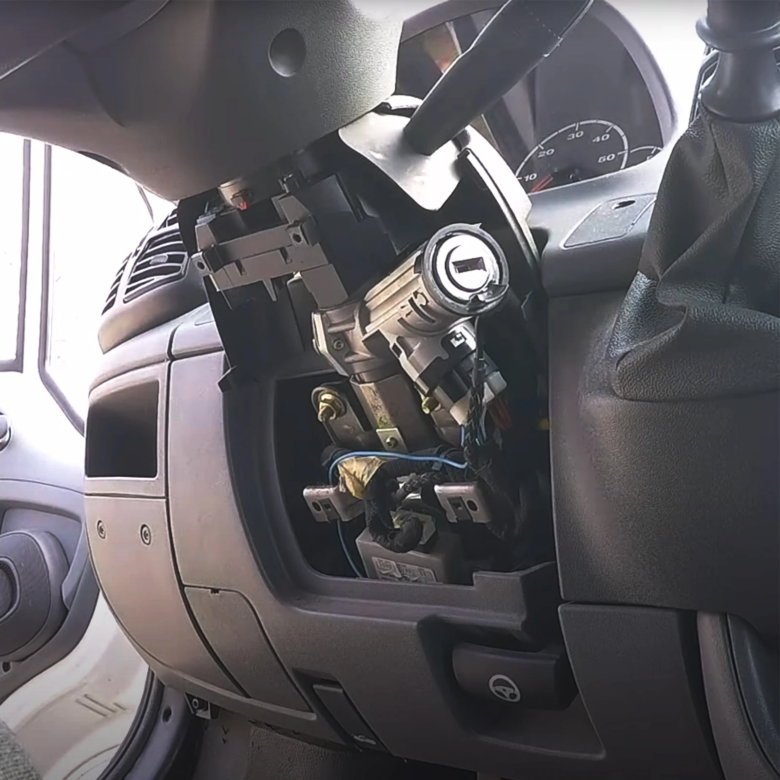 Автомобильный переключатель зажигания аксессуары рулевая колонка в сборе 2