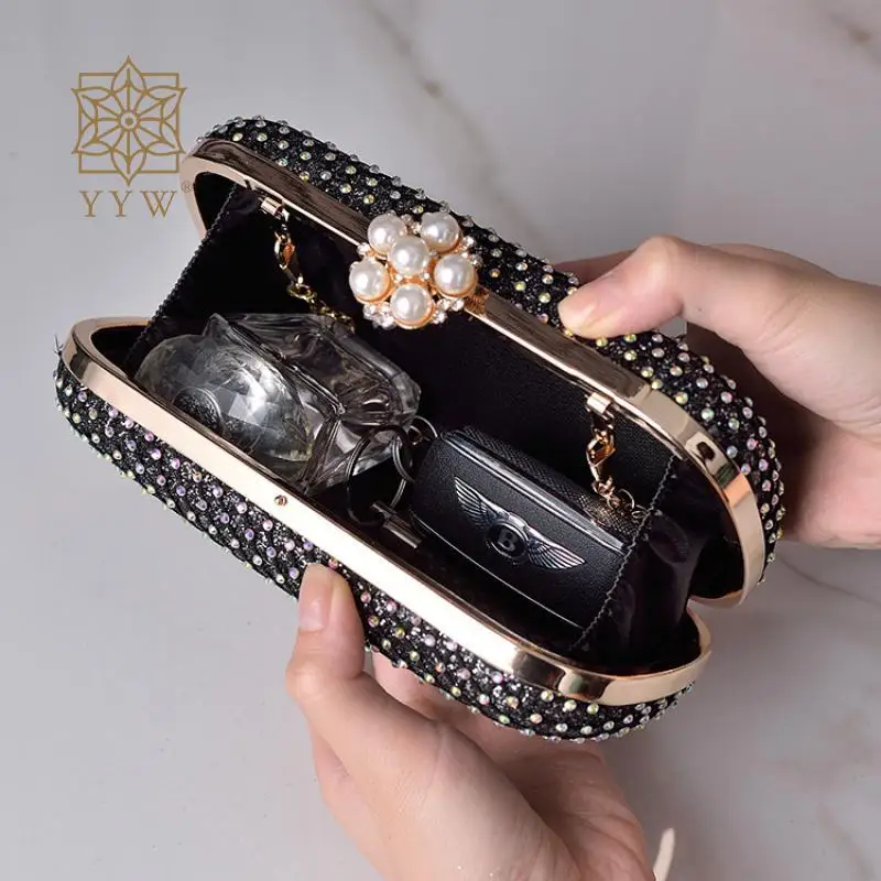 Рисунок 3 - Женский жемчужный клатч