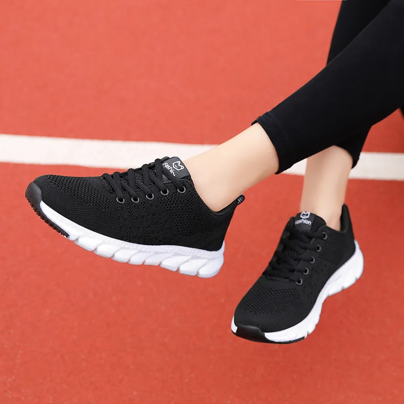 2020 Women Sport Shoes Fashion Platform Running Sneakers Ladies Spring Winter Flats Smiley Shoes Woman Tennis Training Shoes