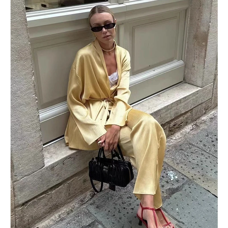 Женский осенний повседневный комплект TRAF с поясом v-образным вырезом высокой